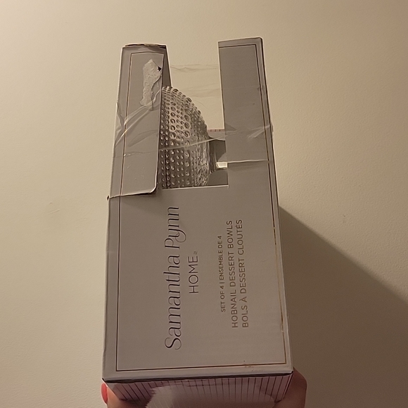 SAMANTHA PYNN HOME | set of 4 hobnail dessert bowls - Picture 2 of 7